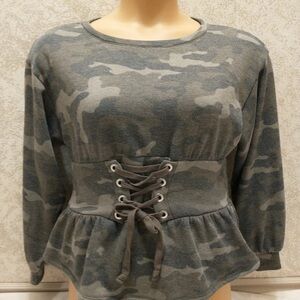 Express Camouflage Lace-Up Sweatshirt